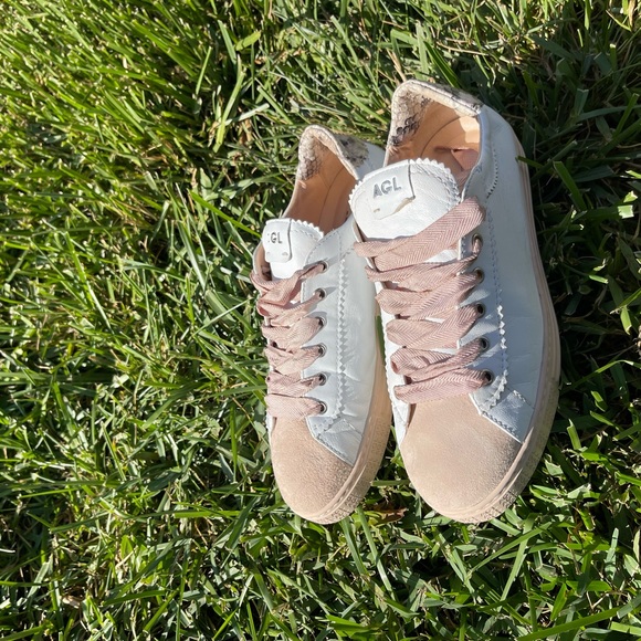 AGL Sade Sneaker white leather  (Women) size 39 US 9 low top - Picture 3 of 13